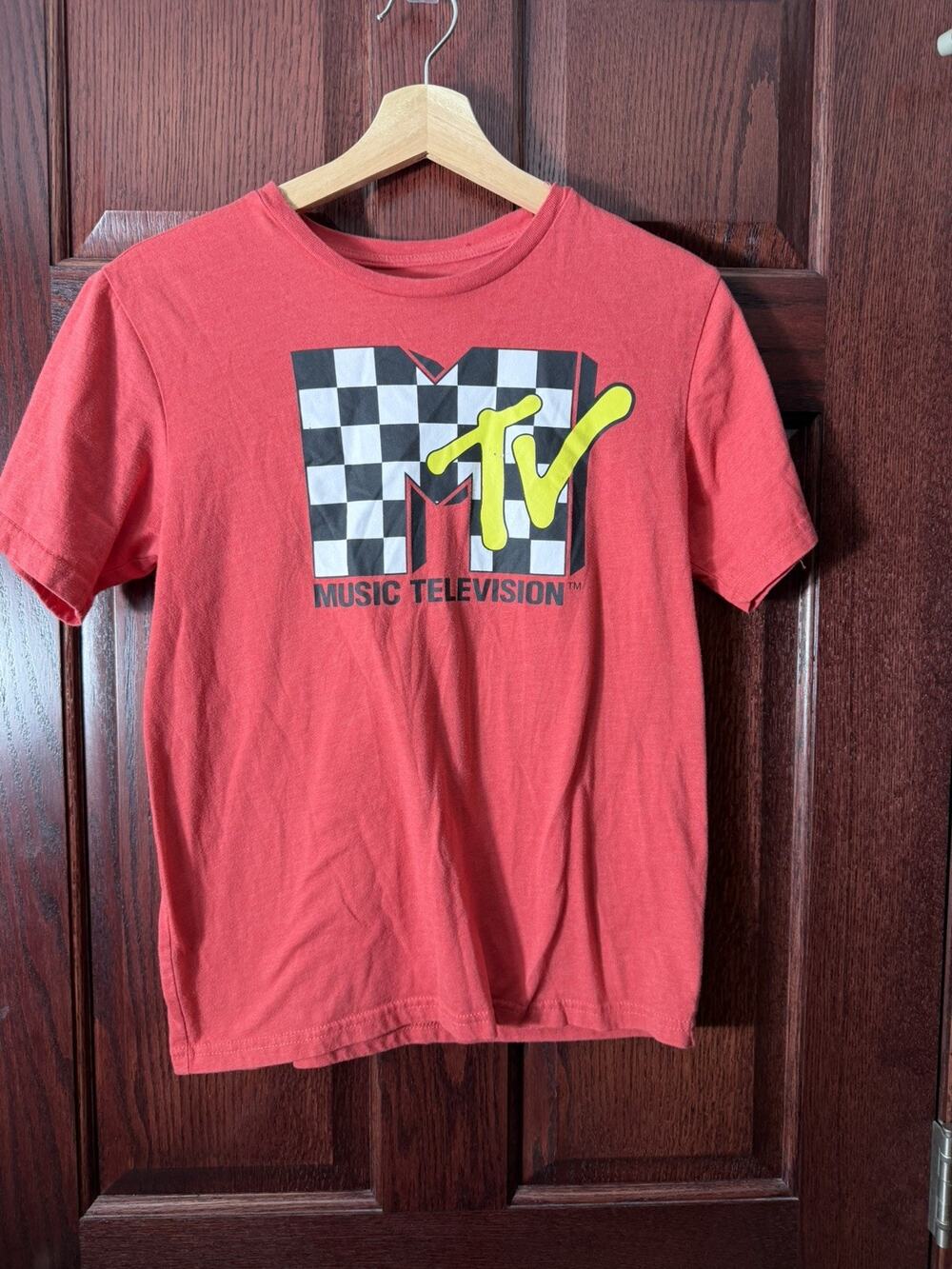 MTV Music Television Red Checkered Graphic Cotton Blend T-Shirt Size S?